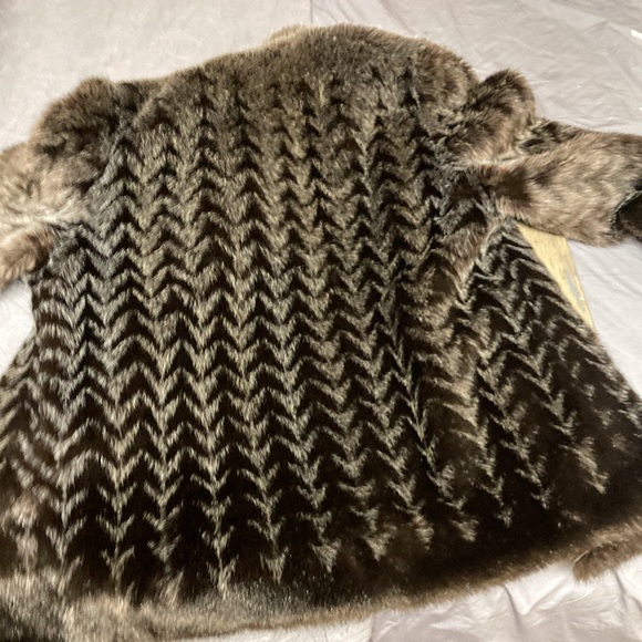 Style VI Ltd Brown Tan Faux Fur  Vintage  Jacket Size M - Picture 3 of 3